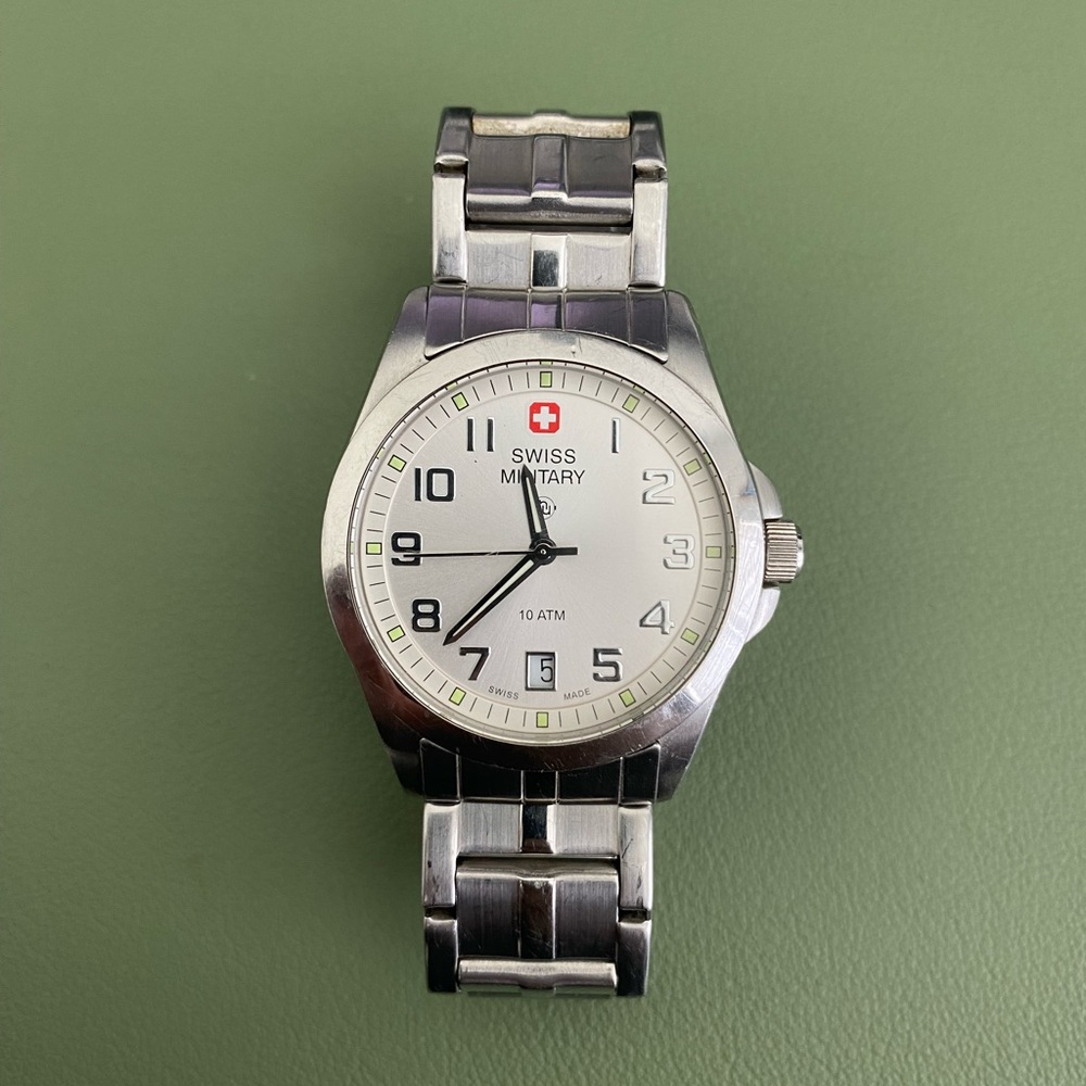 *SOLD* *working* swiss military watch